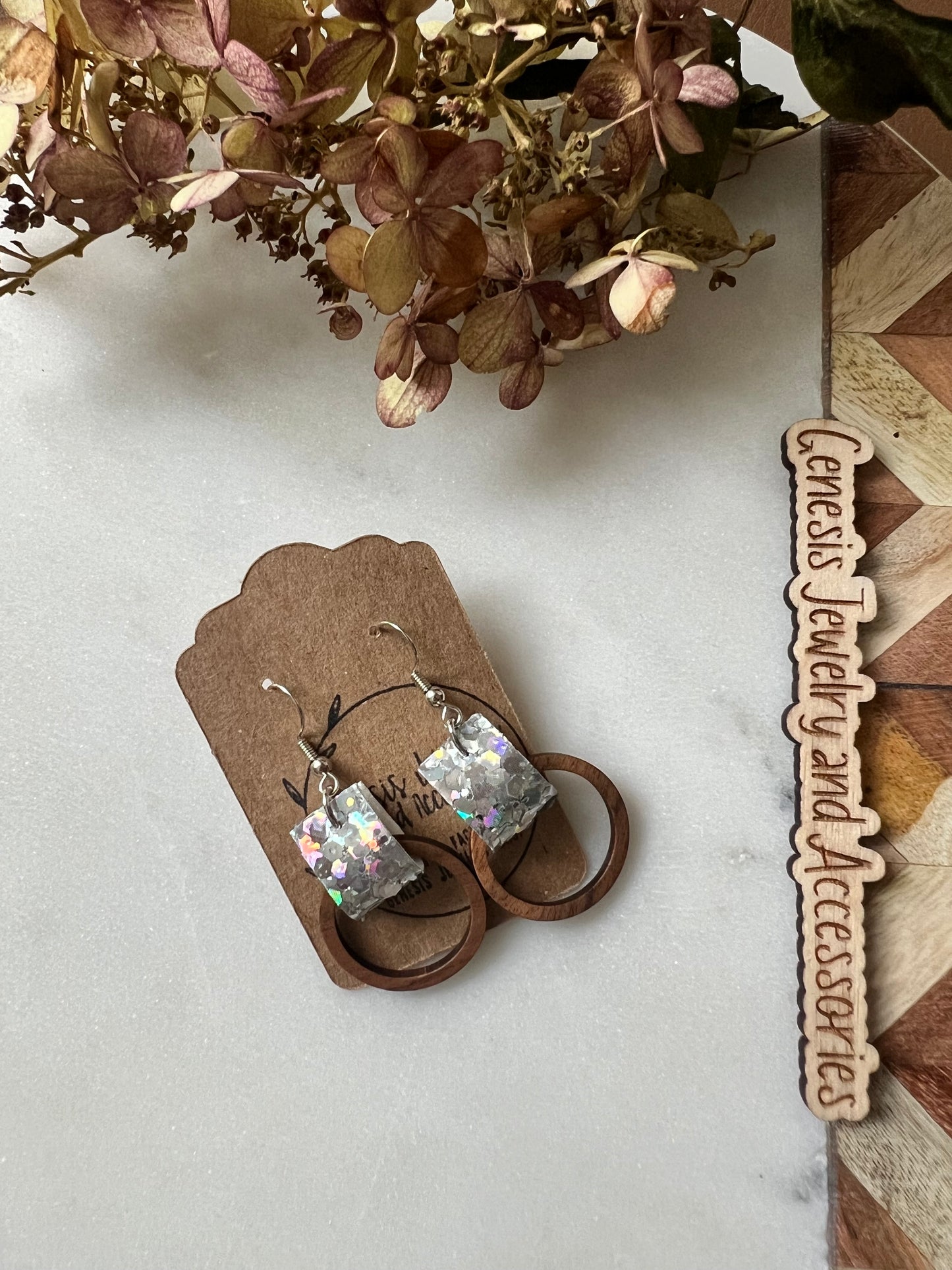 Tiny Round w/Faux Leather