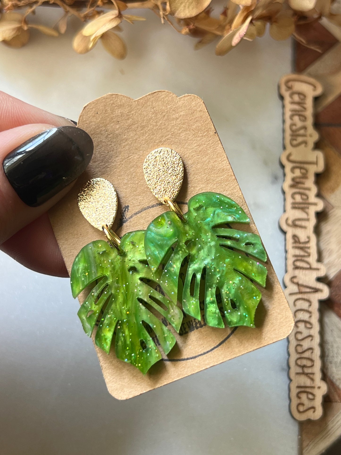 Monstera Leaves