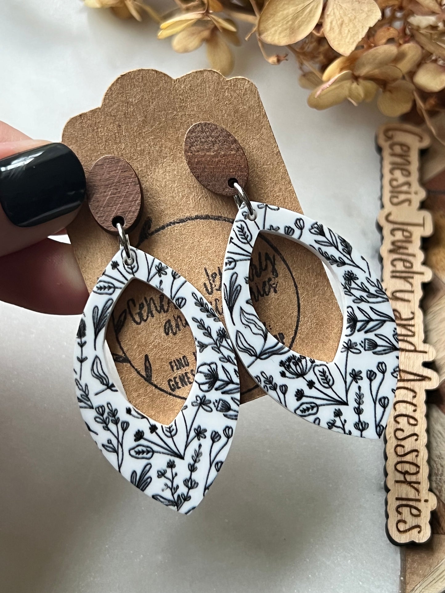 Black + White Floral