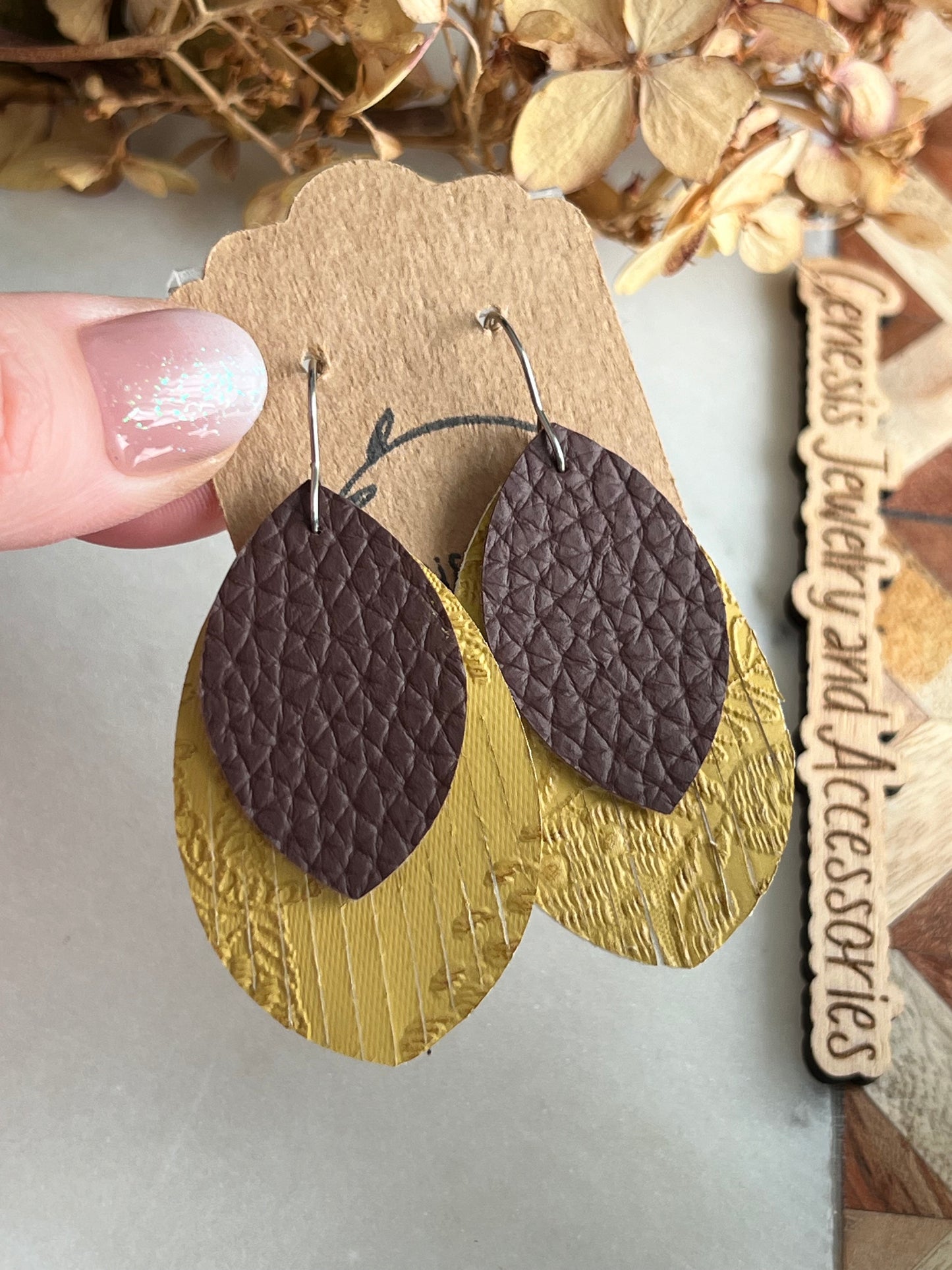 Fringed Leaf - Silver Hook