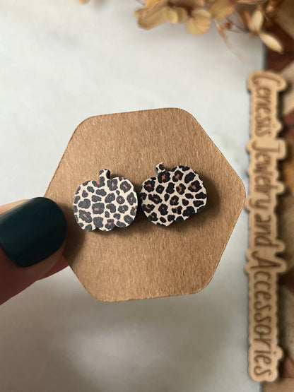 Pumpkin Studs