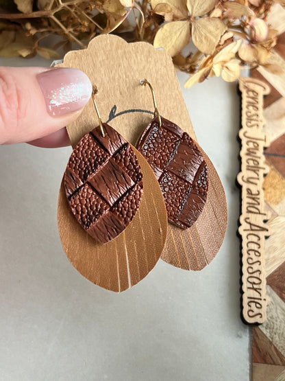 Fringed Leaf - Gold Hook