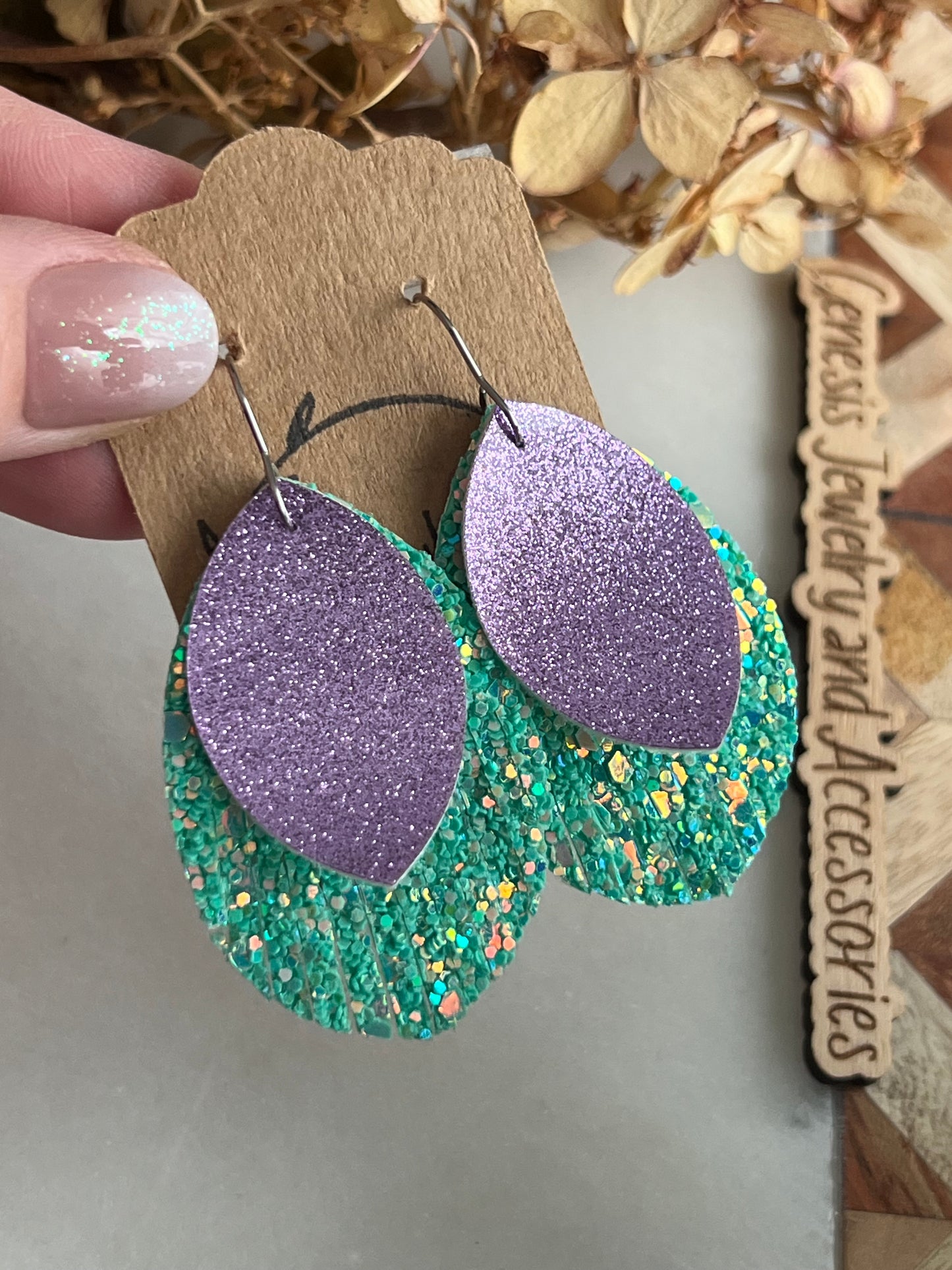 Fringed Leaf - Silver Hook