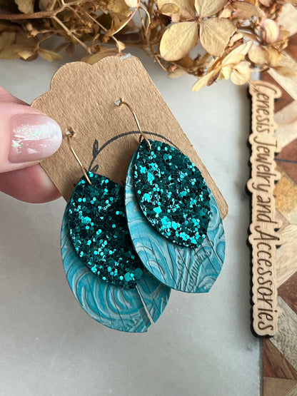 Fringed Leaf - Gold Hook