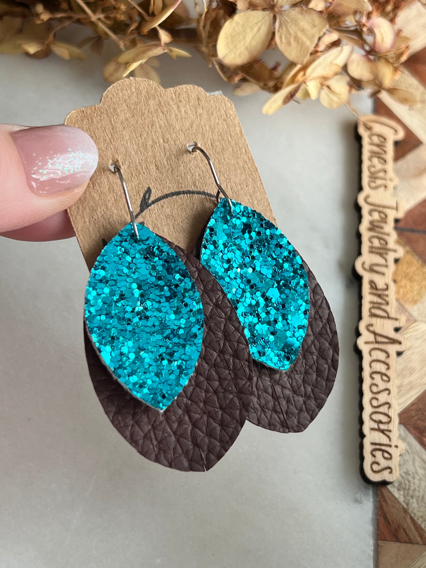 Fringed Leaf - Silver Hook