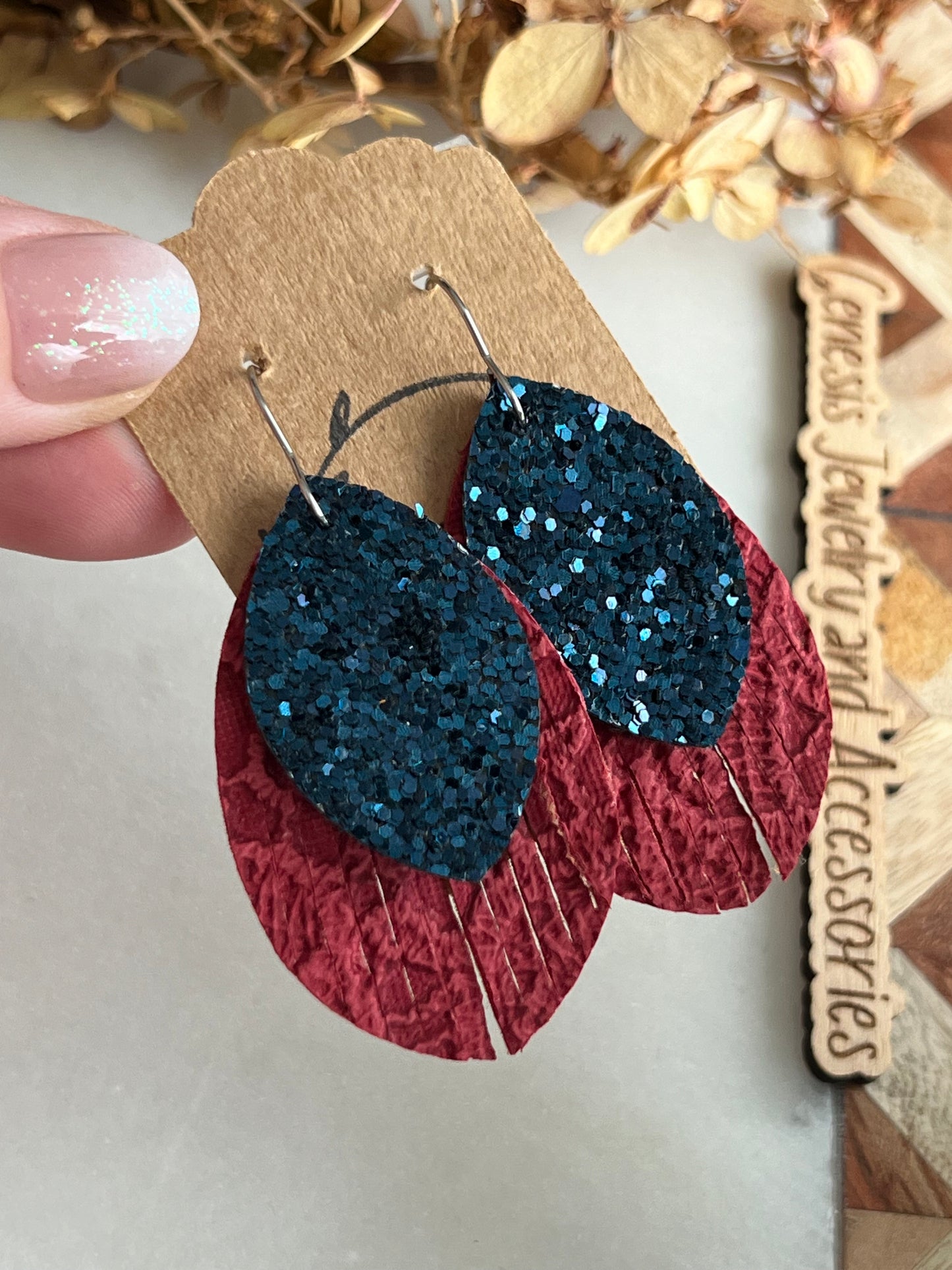 Fringed Leaf - Silver Hook