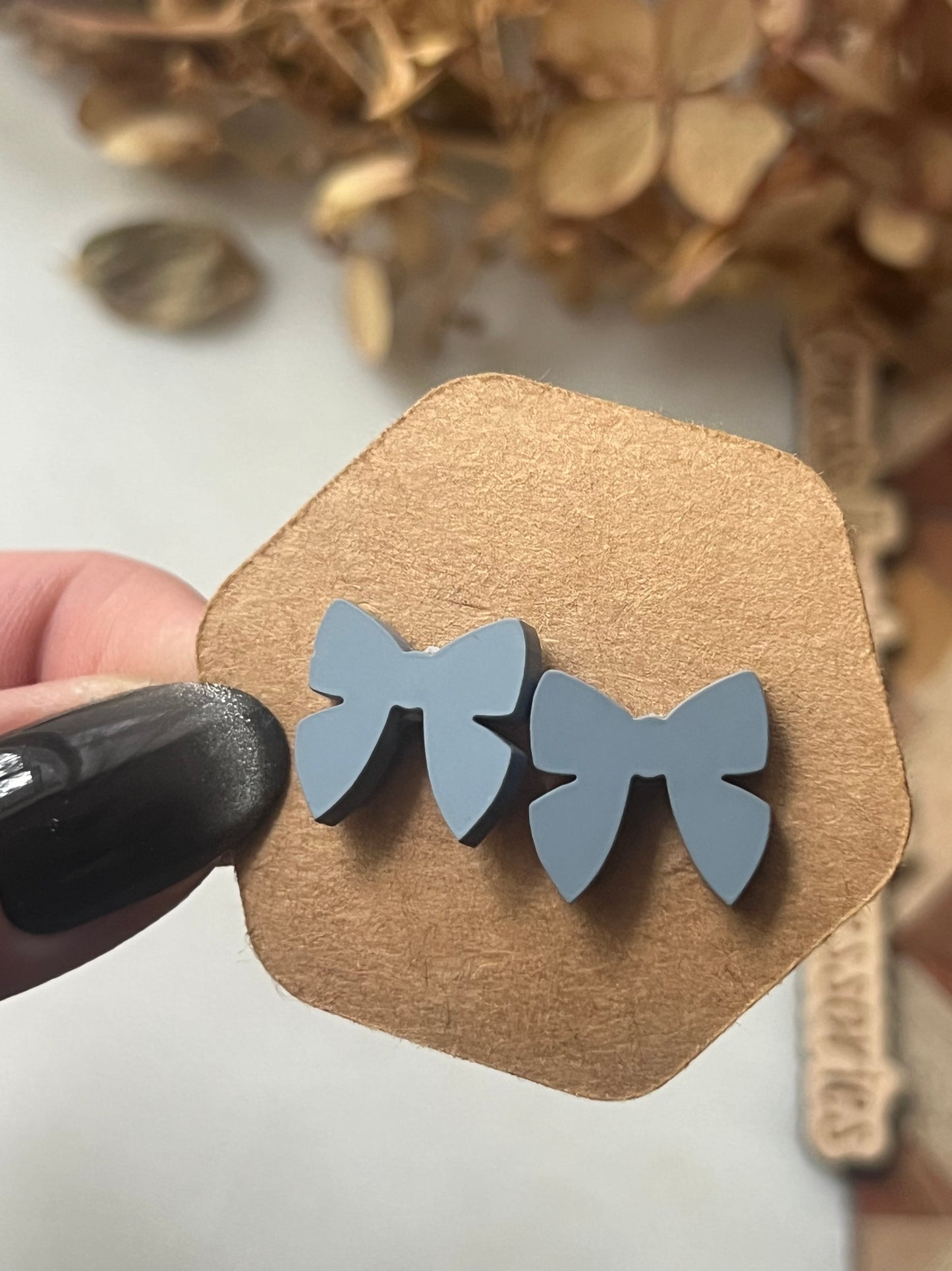 Bows - Studs