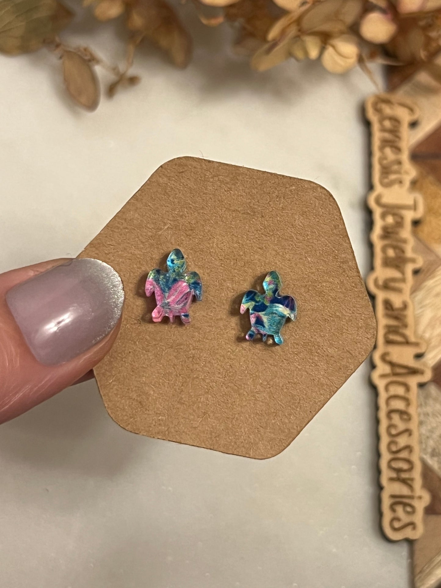 Small Sea Turtles - Acrylic Studs
