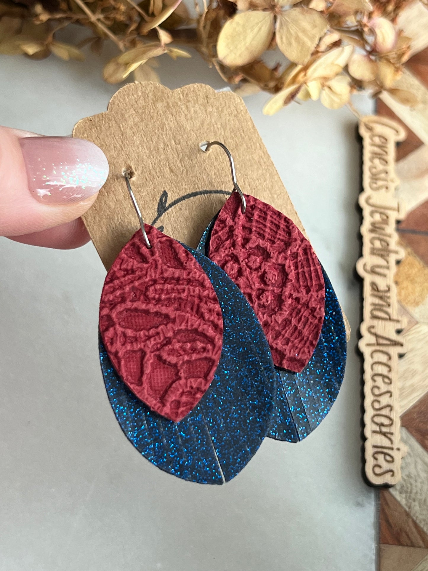 Fringed Leaf - Silver Hook