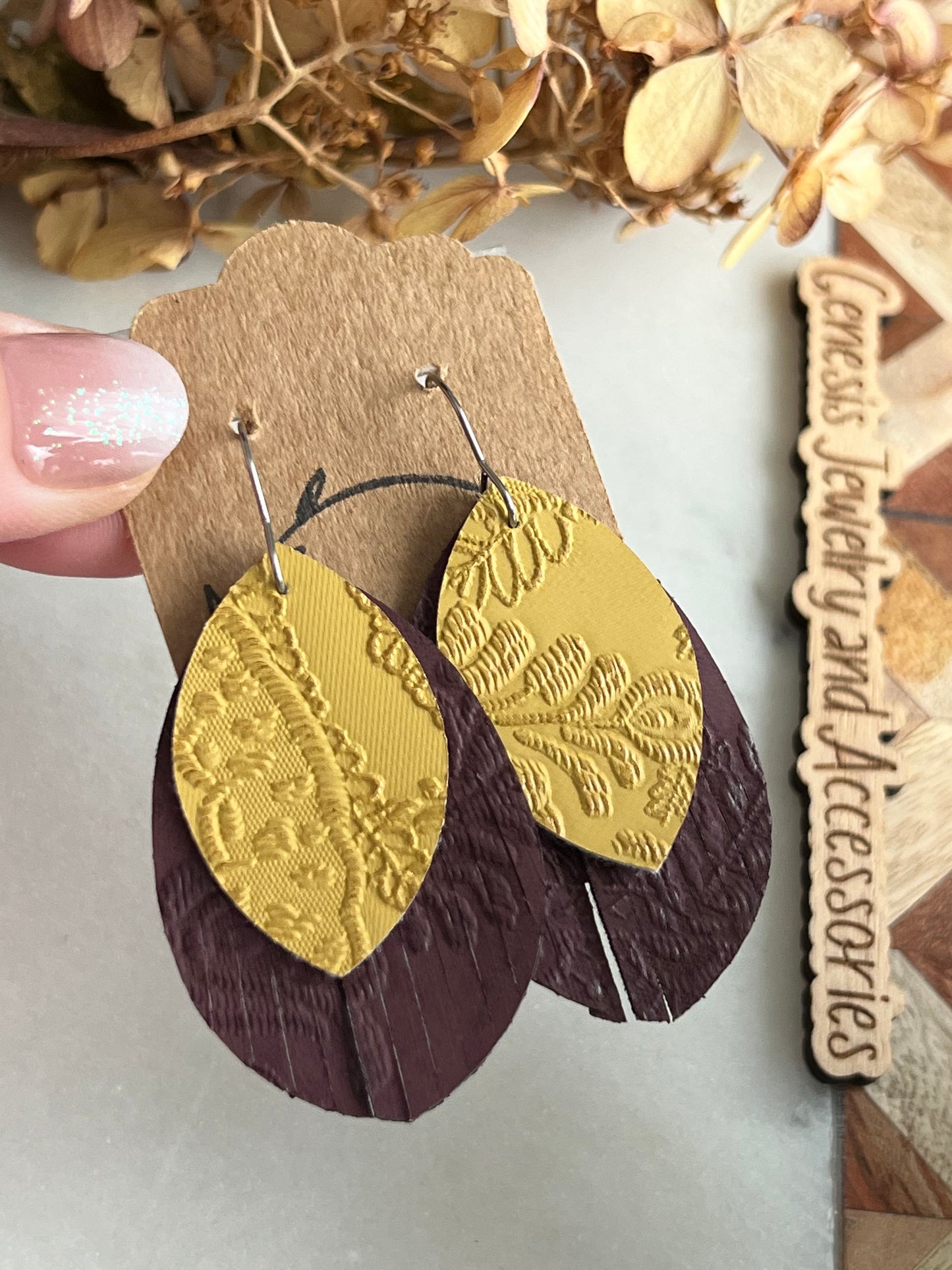 Fringed Leaf - Silver Hook