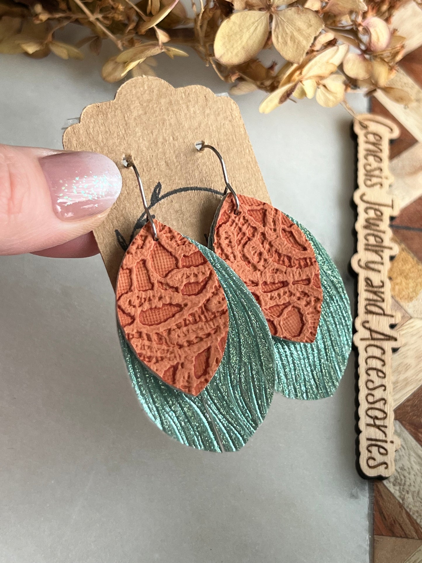 Fringed Leaf - Silver Hook