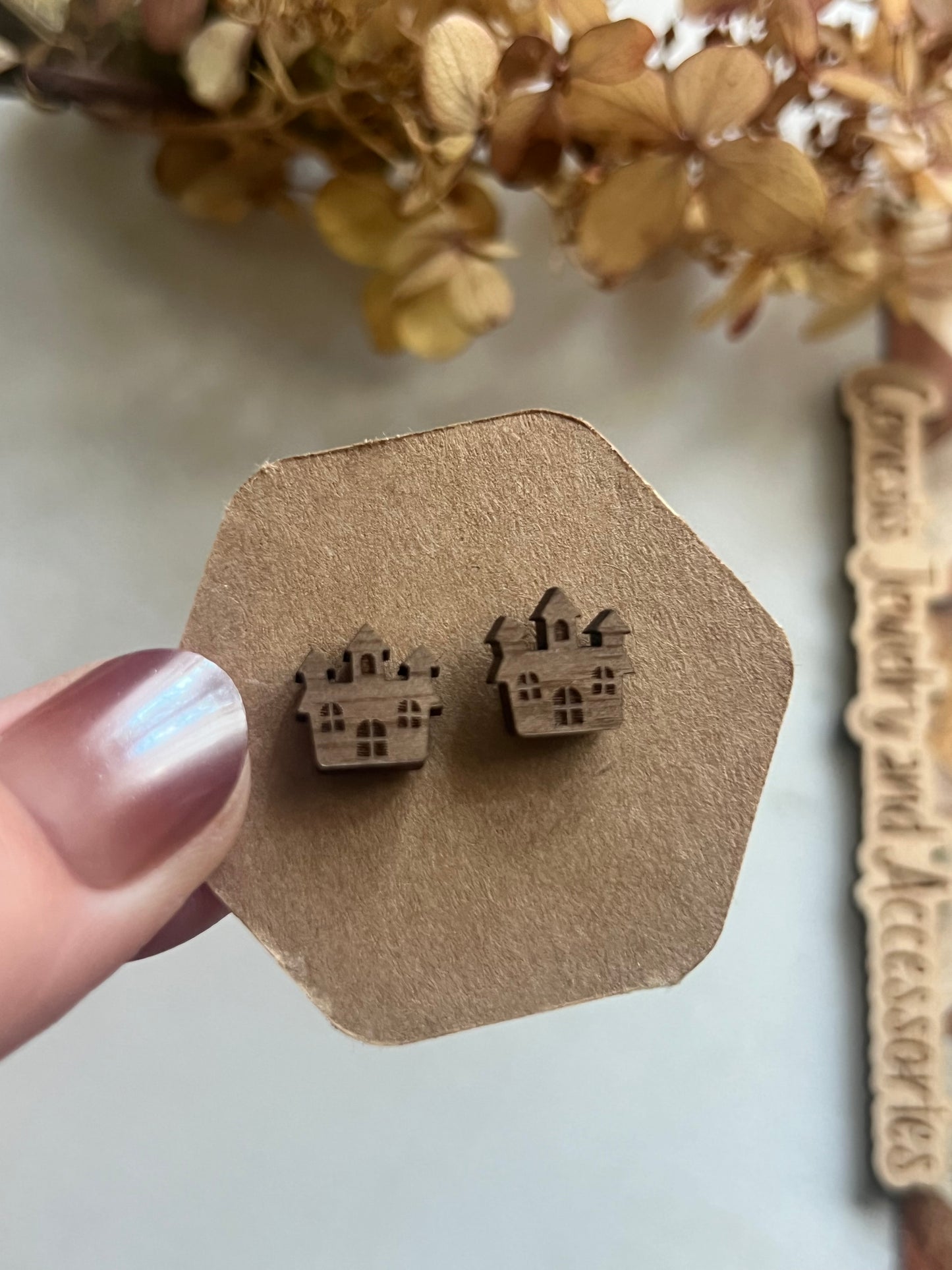 Studs - Wooden